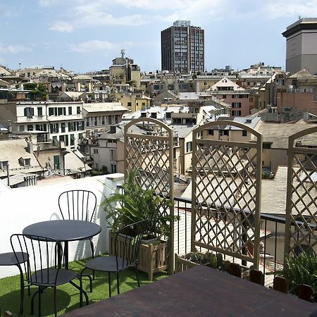 ホテル Sky On The Roofs - Il Cielo Sui Tetti ジェノヴァ エクステリア 写真