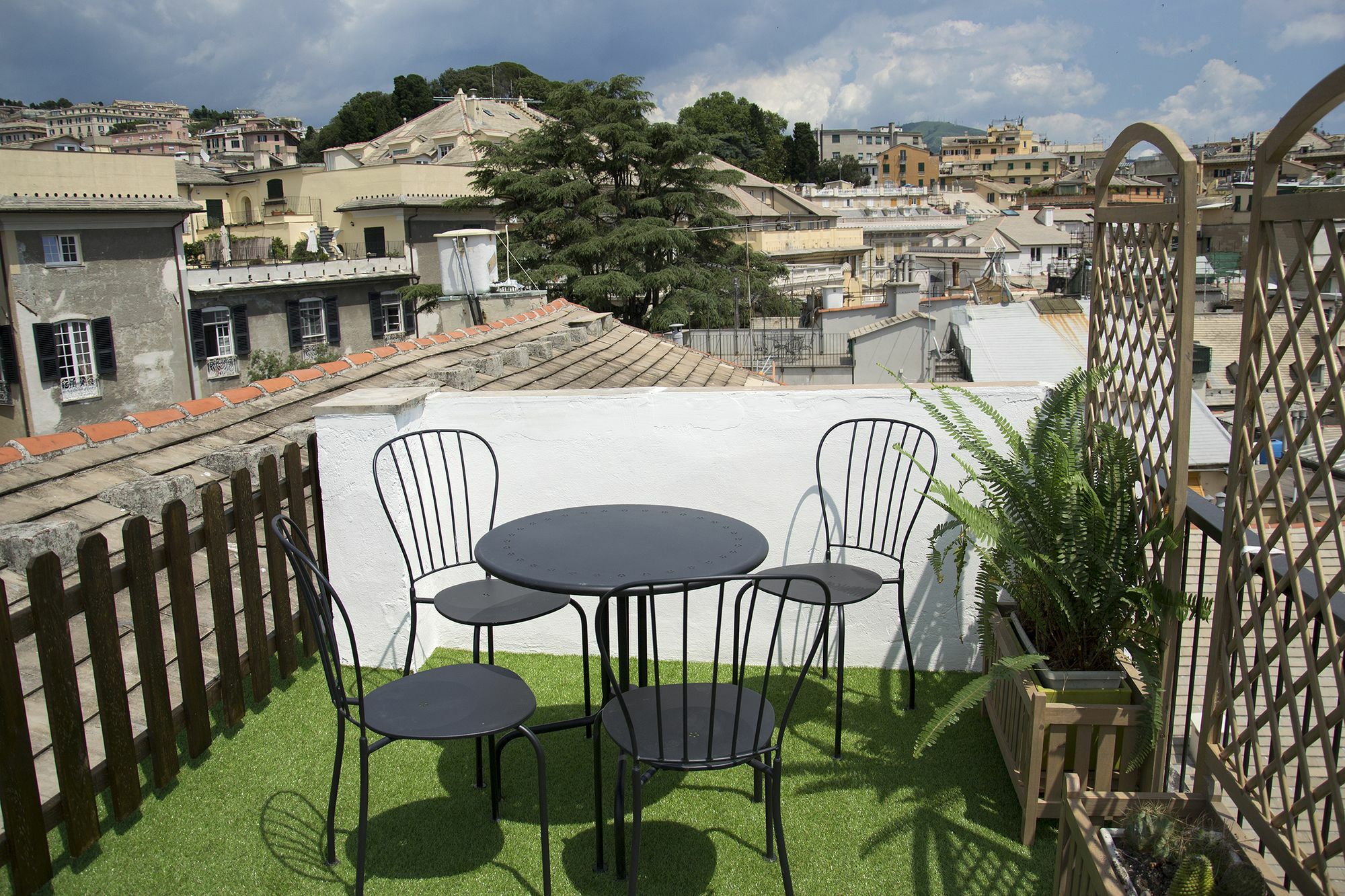 ホテル Sky On The Roofs - Il Cielo Sui Tetti ジェノヴァ エクステリア 写真